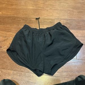 Nike Women's Black Athletic shorts - Size Large
